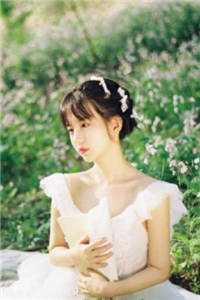 穿成女世子，皇叔痴恋成疾
