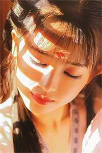 退休后，发现妻子跟初恋的婚纱照