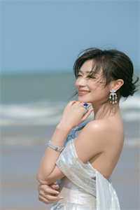 我和女儿都死后，妻子悔疯了