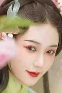 重生后，我反虐假千金