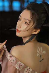 我死后，成了霸总的白月光
