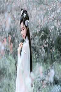 她和往事，如水流逝