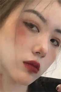被渣老公赶出家门后，我亿万富婆的身份藏不住了