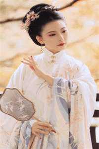 进城后，他在灾荒年代红红火火