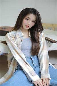 重生后，暗恋大佬成了粘人精