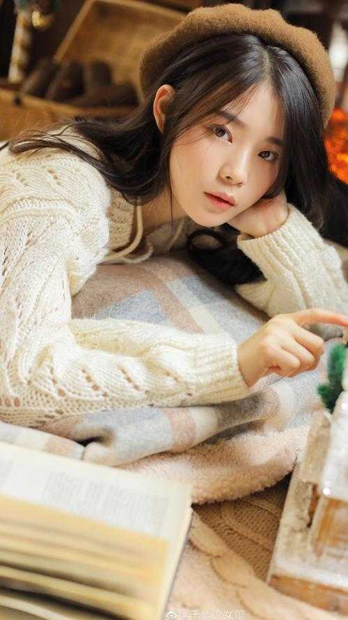 怀孕八个月的老婆溜狗出了车祸，我选择救狗