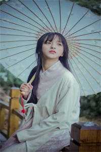 经年爱意终成空