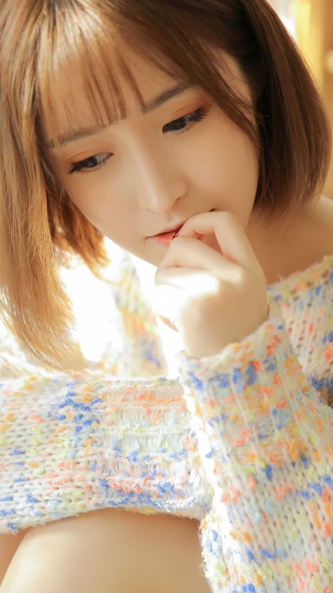 重回穿越到原始部落这天，闺蜜抢先选了狼人
