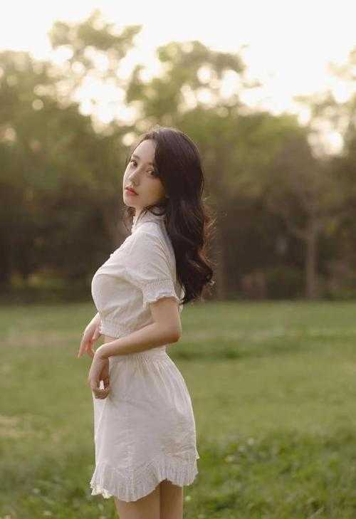 强龙出狱，女神跪求复合