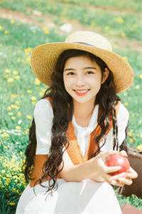 被当成保姆女儿后，我杀疯了