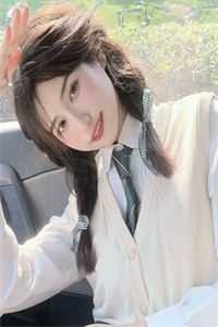 伥鬼舍友退了我的过年车票(何芷柔叶子)完结热门小说_全本完结小说伥鬼舍友退了我的过年车票(何芷柔叶子)