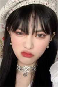 被儿媳赶出家门后，她闪婚了豪门大佬