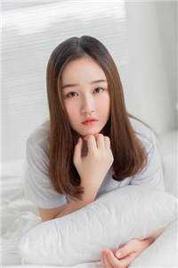皇帝杀我全家后，我爬上龙榻