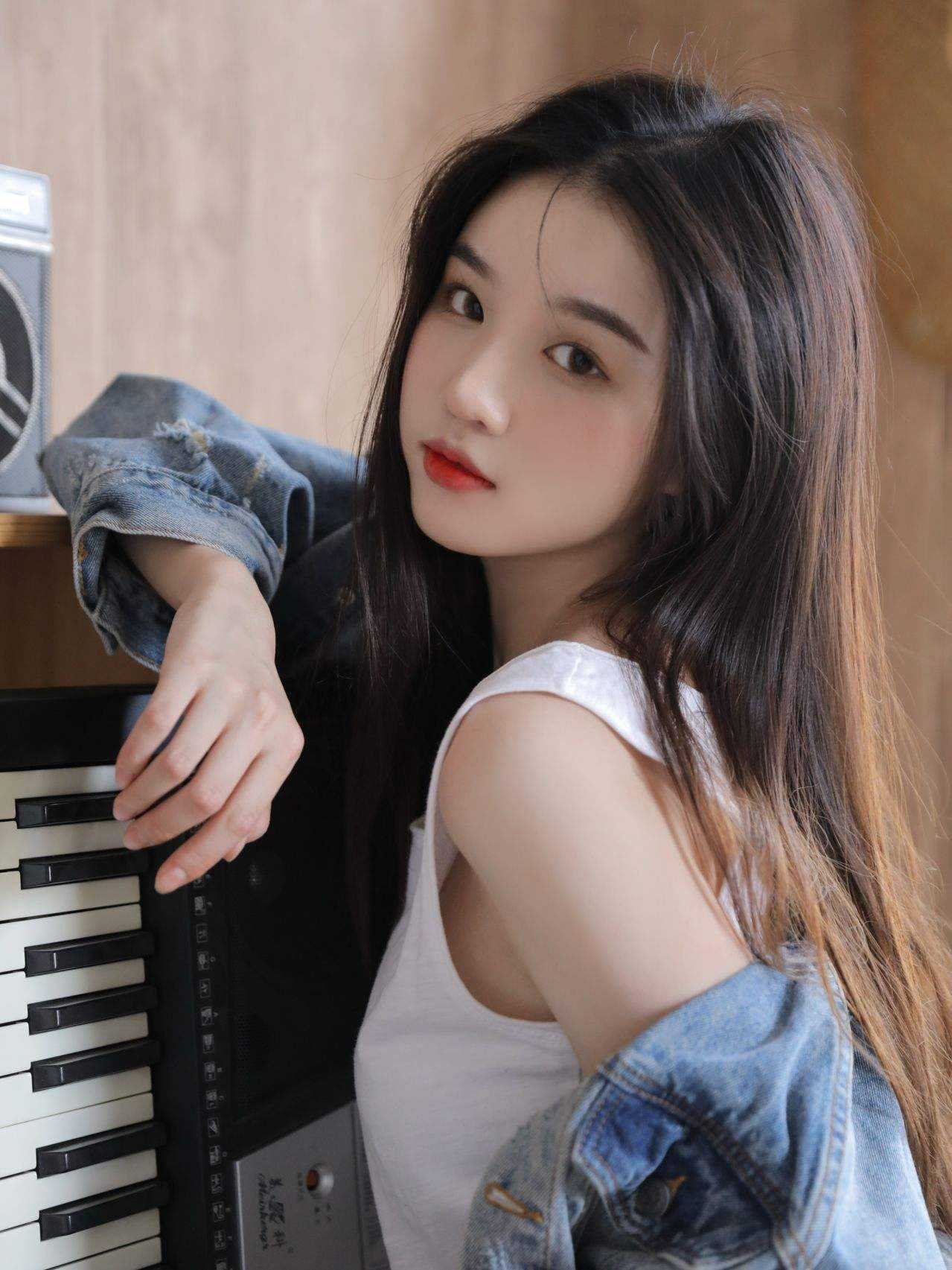 养女不知道，我的心声已被全家人偷听王瑶李商免费阅读完整版小说_免费小说完结养女不知道，我的心声已被全家人偷听(王瑶李商)