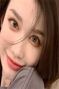 重生不舔校草后，反被他求婚啦