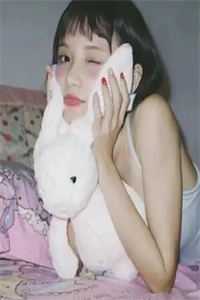 情人节，未婚妻把我给的豪车送给男大