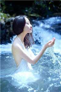 明月已如烟