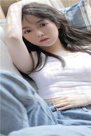 我放弃他后，竹马男友跪求我原谅
