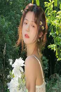舍友要当小公主，指挥我给她当小婢女