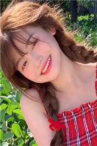 音尘悄然，春色如黛