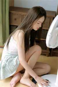 我越过无垠荒秋