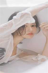 音尘悄然，春色如黛