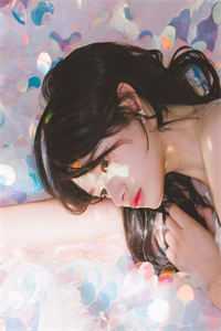订婚宴上，未婚妻和男助理官宣了