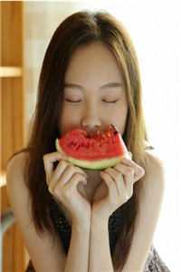 老公女儿痴迷富婆后，我选择离婚沈明蒋青免费小说阅读_小说完结推荐老公女儿痴迷富婆后，我选择离婚沈明蒋青