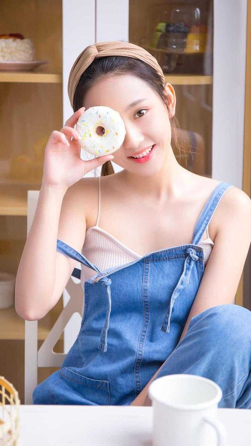 三岁女儿发高烧，老婆坚持送她上幼儿园