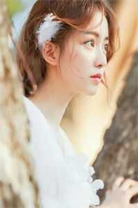 表白女神失败后，我在游戏里养的猫娘成精了