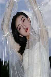 弹幕护体，未婚夫白月光休想夺我身份