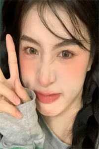 她已走远