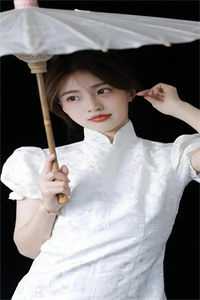 万落梨花不见春