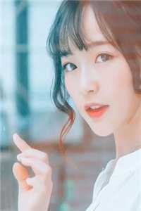 君去不回首，我沉奈何深