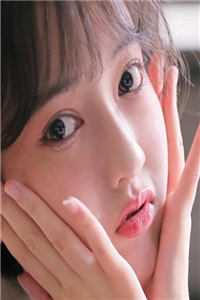 五一订婚宴，女友却带着前任参加