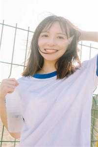 爱恨此消彼长，我陪你消亡