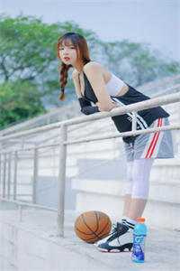 我吻过寂静的风