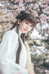 召诸神，踏万界，天命帝女逆乾坤