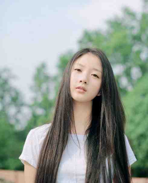 娘子被山贼劫走后，我却在花楼喝花酒