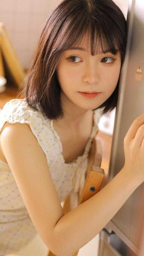惟愿春日迟，山水不相逢