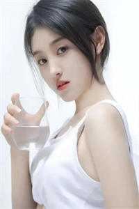 嫁入豪门三年无果我转身成他弟妹