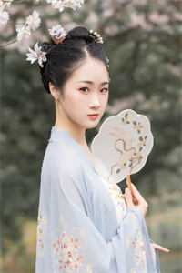 山水难相逢，你我不相逢