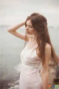 我和未婚妻双重生后，将她送进了监狱