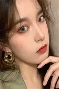 小透明逆袭：误撩后被大佬宠上天