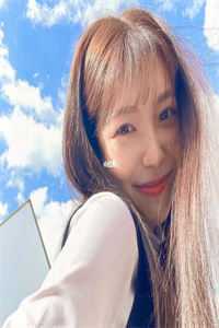 嫁给无根老公后，我舔了十年的佛子总裁急红了眼