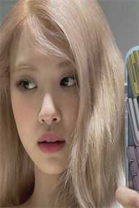 女儿的三个童养夫要把她嫁给老头