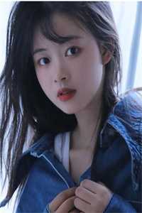 我不该藏在这里，应该藏在车底