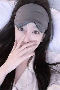 前女友华丽逆袭后，带着未婚夫嘲笑我