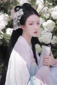 选了白月光，但他后悔了